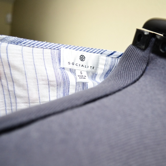 SOCIALITE Tier Sleeve Wrap Top - Picture 8 of 8